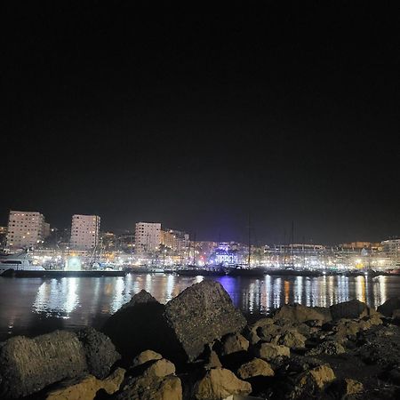 Beach Bungalow Port,Free Parking 에스테포나 외부 사진